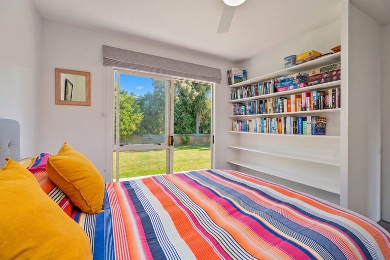Photo of property in 17 Martin Place, Cooks Beach, Whitianga, 3591