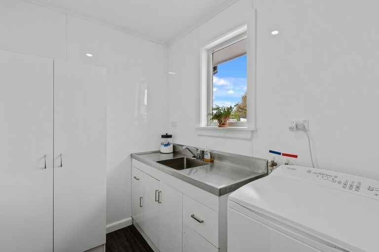 Photo of property in 8 Dufek Crescent, Wigram, Christchurch, 8042