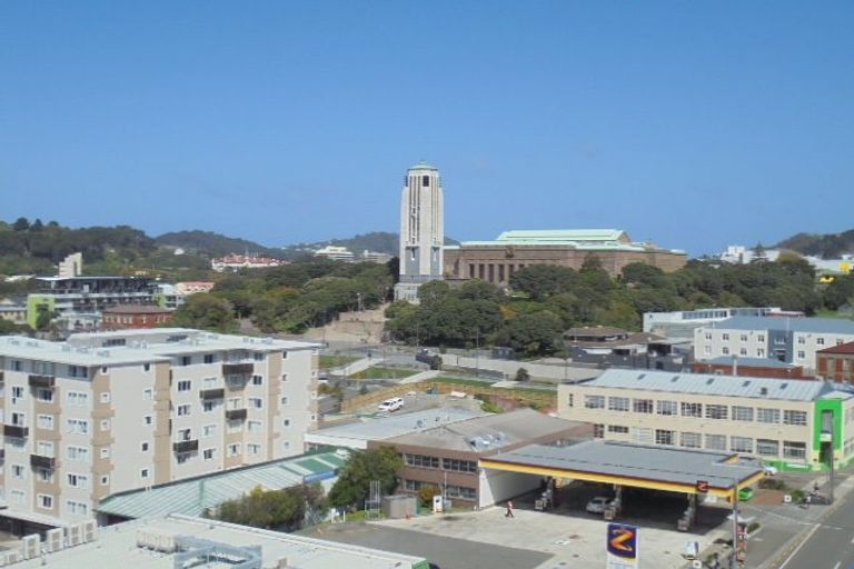 Photo of property in The Peak Apartments, 806/170 Taranaki Street, Te Aro, Wellington, 6011