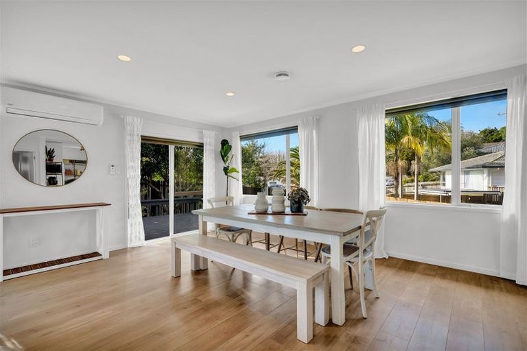 Photo of property in 63 Weatherly Road, Torbay, Auckland, 0630