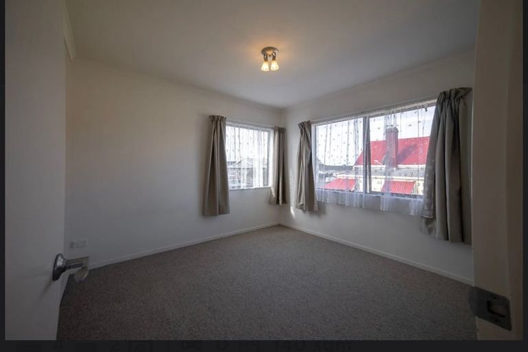 Photo of property in 1/253 Saint Aubyn Street, New Plymouth, 4310