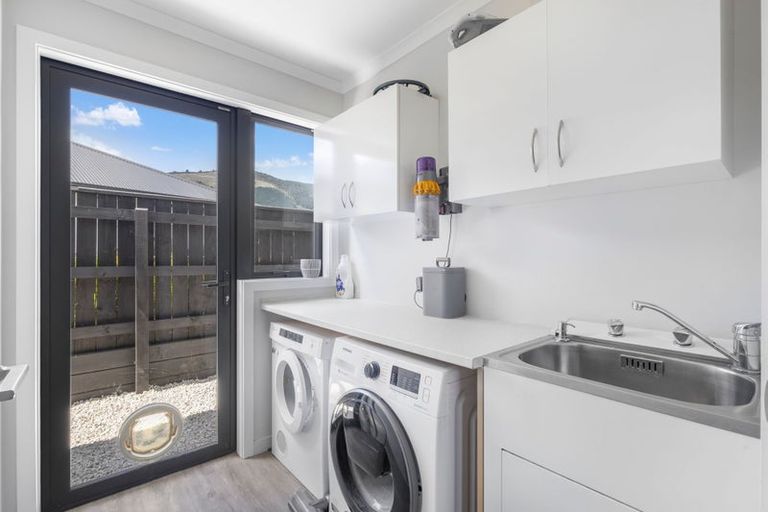 Photo of property in 39 Huntaway Close, Stoke, Nelson, 7011