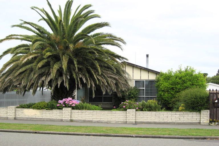 Photo of property in 16 Korora Street, Bromley, Christchurch, 8062