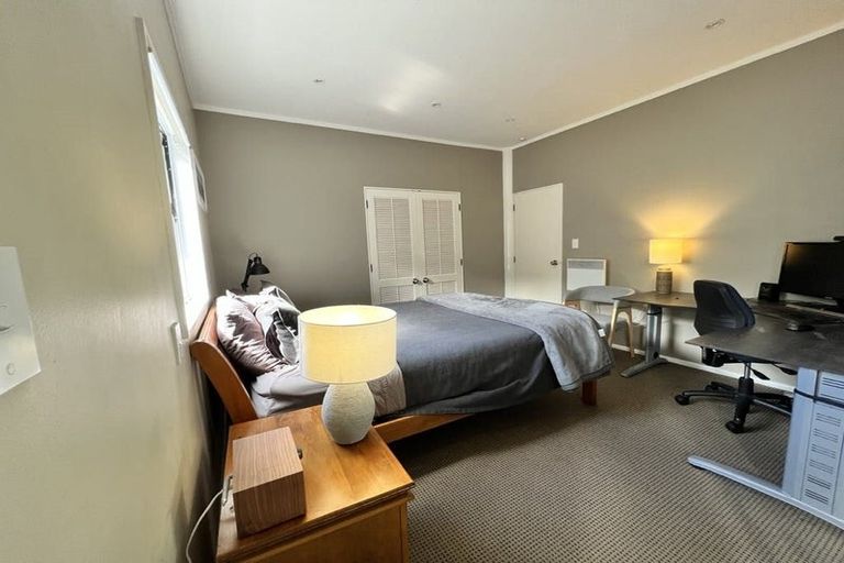 Photo of property in 90b Awa Road, Seatoun, Wellington, 6022