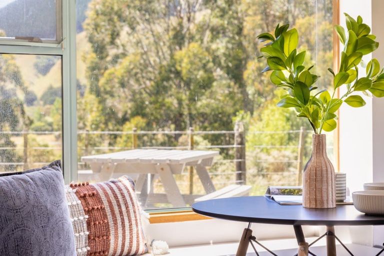 Photo of property in 274 Valley Road, Paraparaumu, 5032