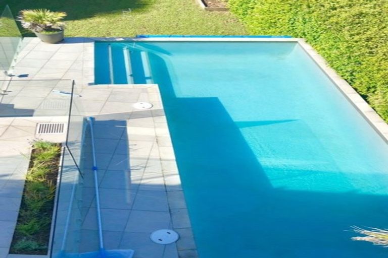 Photo of property in 67 Churchill Road, Murrays Bay, Auckland, 0630