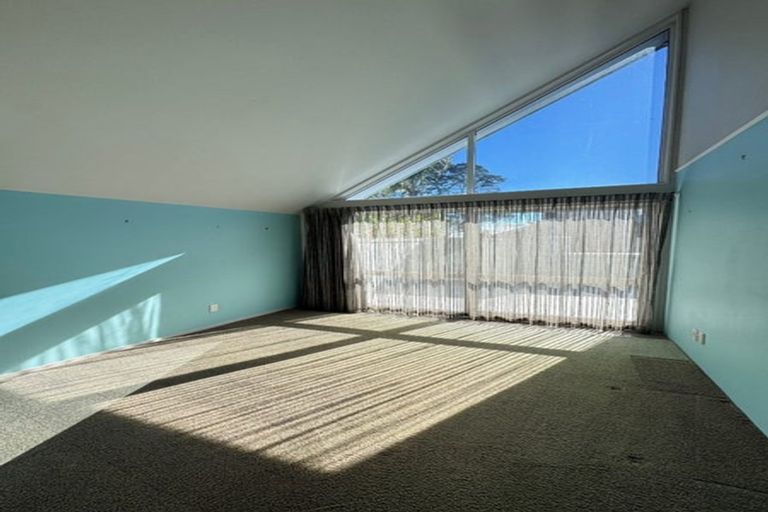 Photo of property in 1/80 Knights Road, Rothesay Bay, Auckland, 0630