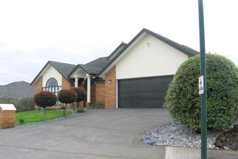 Photo of property in 26 Limerick Place, Dannemora, Auckland, 2016