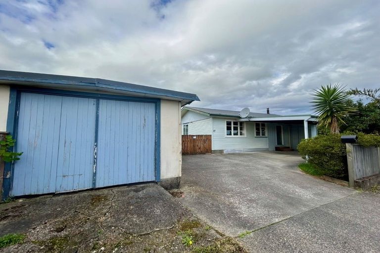 Photo of property in 19 Haselden Street, Westport, 7825