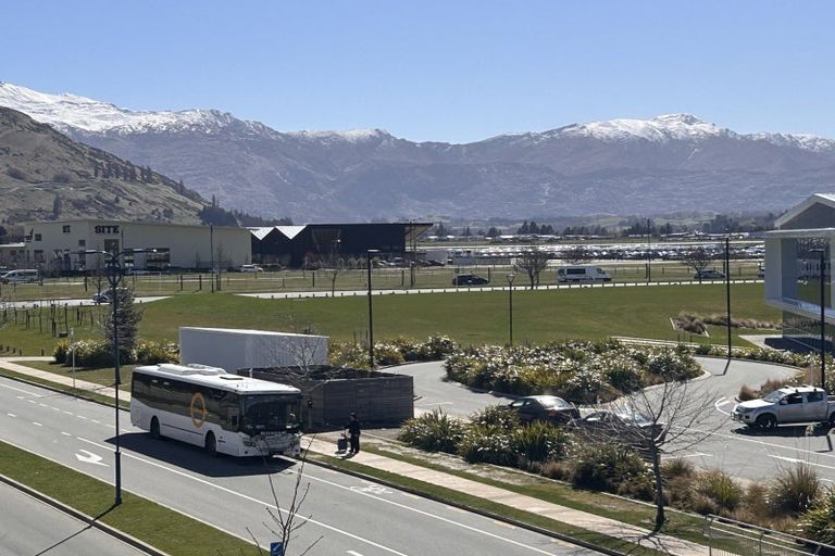 Photo of property in Wyndham Gardens Apartments, 30 Red Oaks Drive, Frankton, Queenstown, 9300