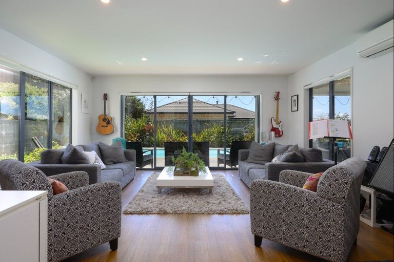 Photo of property in 1 Crown Terrace, Britannia Heights, Nelson, 7010