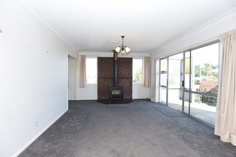 Photo of property in 10 Burns Street, Kew, Invercargill, 9812