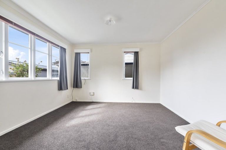 Photo of property in 1/7 Settlement Road, Papakura, 2110