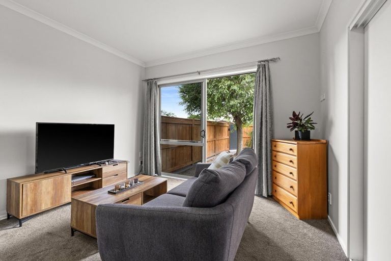Photo of property in 114 Avondale Road, Taradale, Napier, 4112