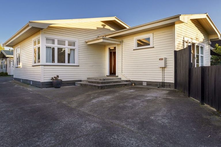 Photo of property in 28 Sanders Avenue, Marewa, Napier, 4110
