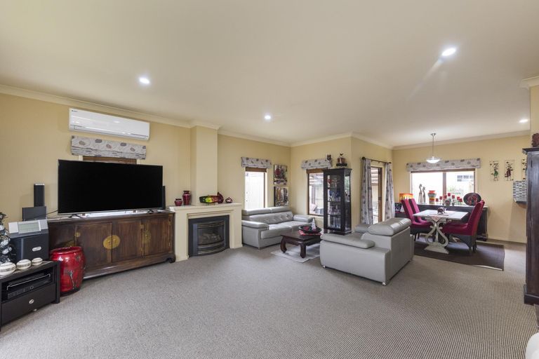 Photo of property in 41 Fitchett Street, Palmerston North, 4410