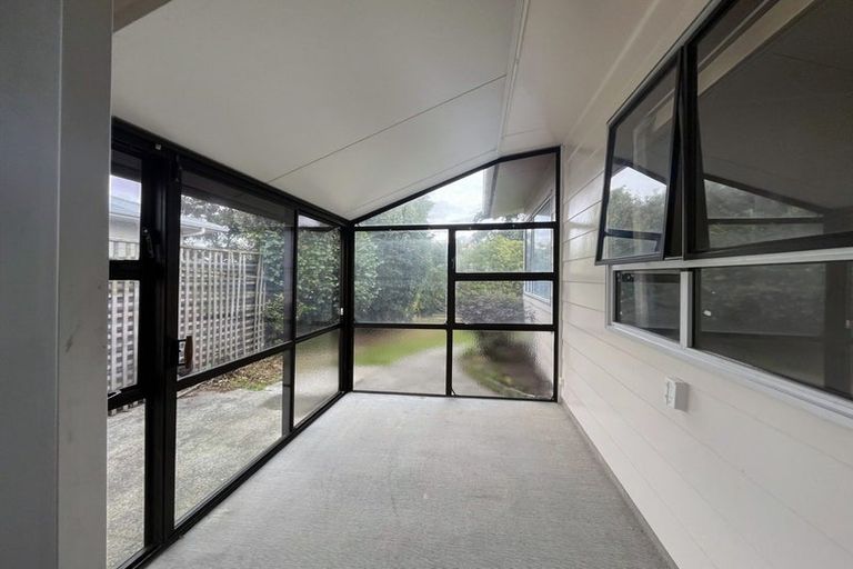 Photo of property in 87 Apollo Parade, Milson, Palmerston North, 4414