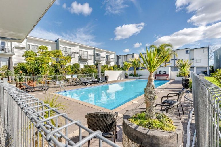 Photo of property in 110/7 Kelvin Hart Drive, East Tamaki, Auckland, 2013