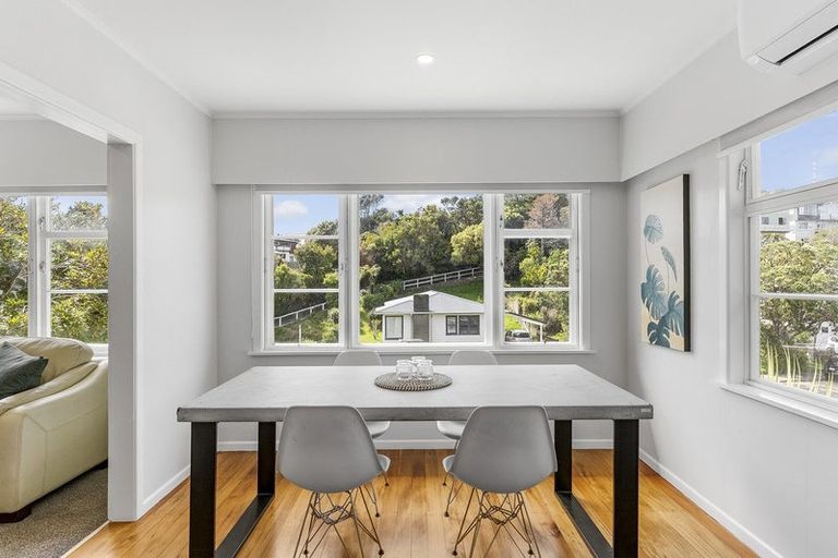 Photo of property in 103 Kenmore Street, Newlands, Wellington, 6037