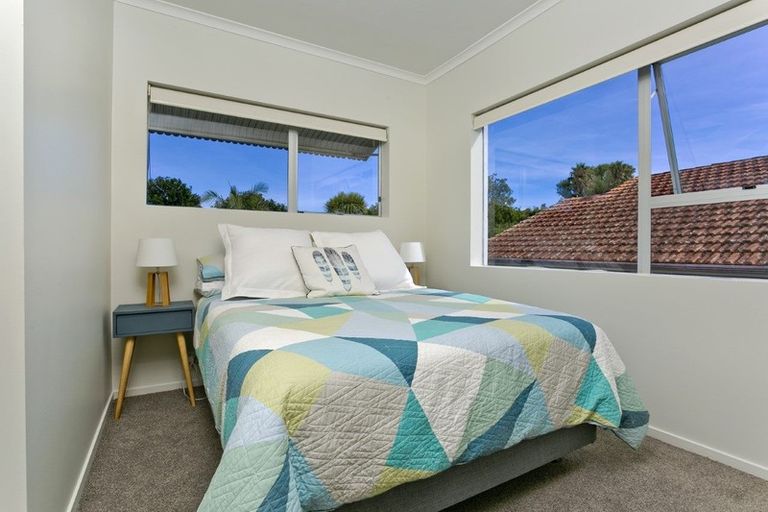 Photo of property in 1/103 Vauxhall Road, Narrow Neck, Auckland, 0624