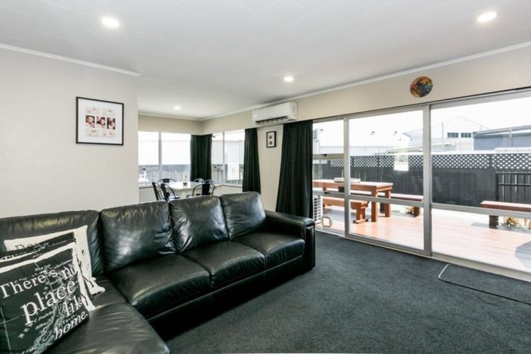 Photo of property in 21d Lannie Place, Greenmeadows, Napier, 4112