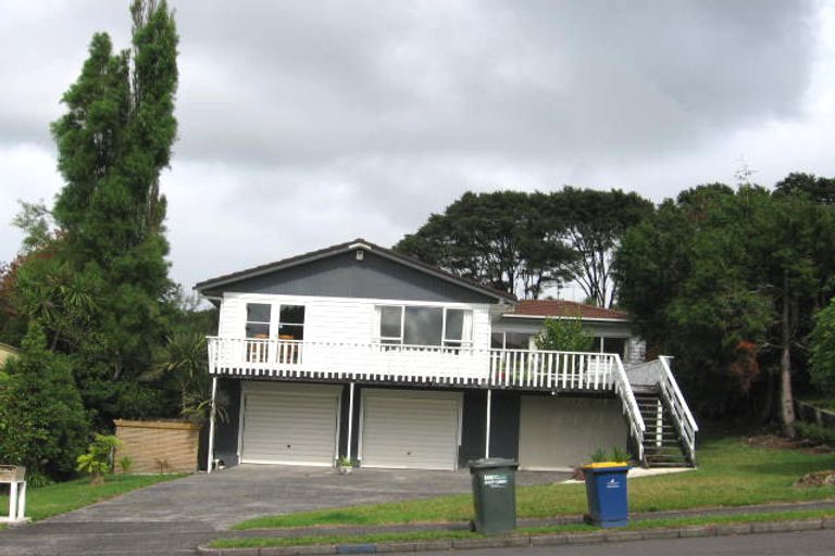 Photo of property in 27 Puketitiro Street, Glen Eden, Auckland, 0602