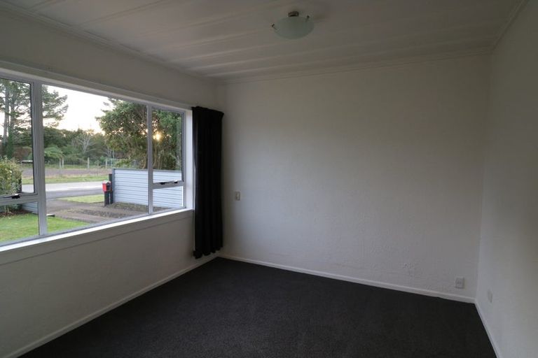 Photo of property in 3 Cutfield Street, Inglewood, 4330