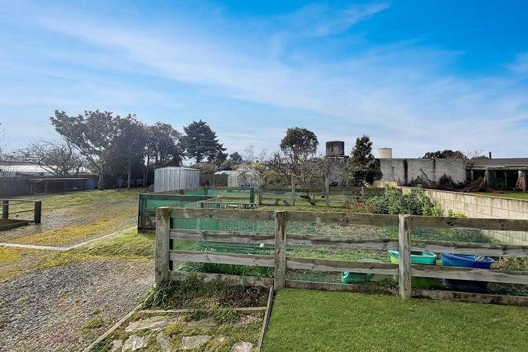 Photo of property in 4 London Street, Weston, Oamaru, 9401
