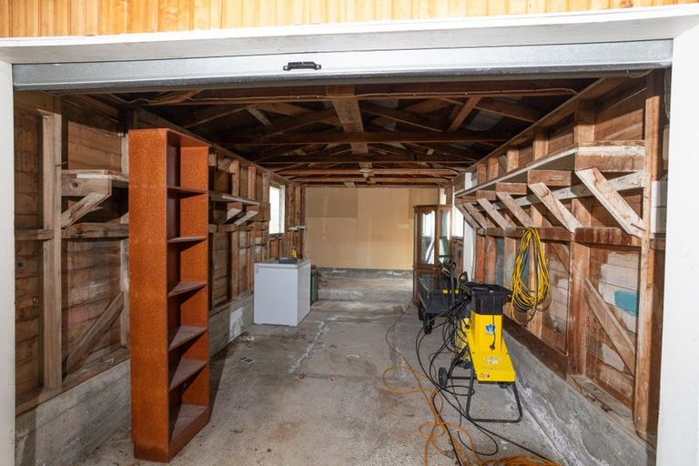 Photo of property in 6 Papatotara Road, Tuatapere, 9620