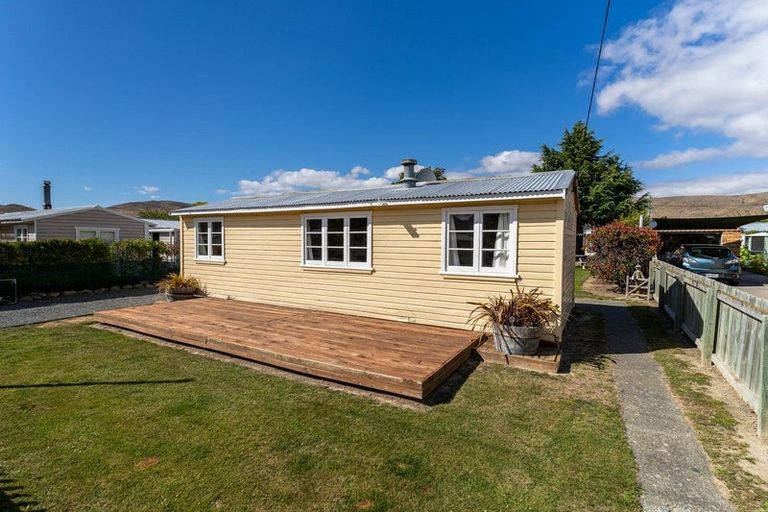 Photo of property in 37 Lindis Crescent, Otematata, 9412