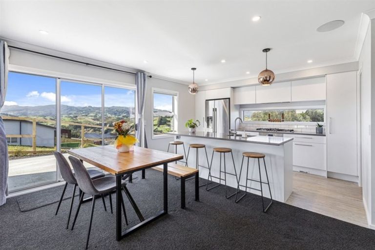 Photo of property in 158 Endeavour Drive, Whitby, Porirua, 5024