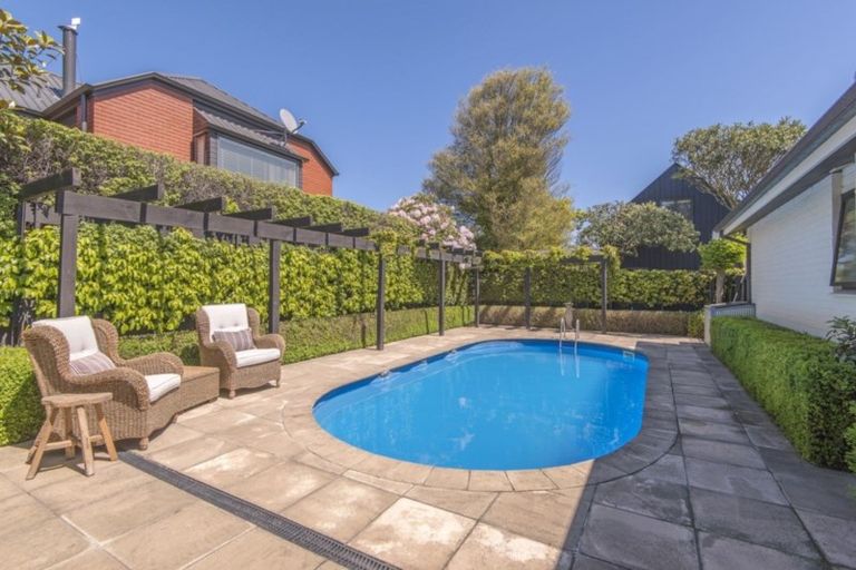 Photo of property in 15 Wadeley Road, Ilam, Christchurch, 8041