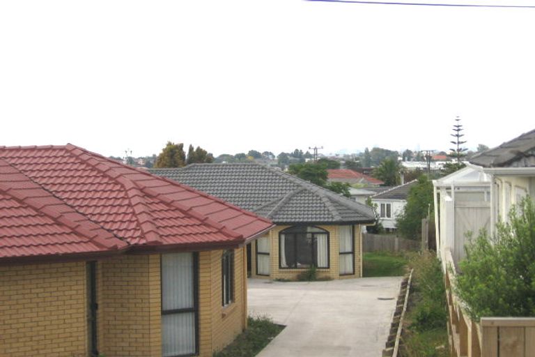 Photo of property in 248a Wairau Road, Glenfield, Auckland, 0627