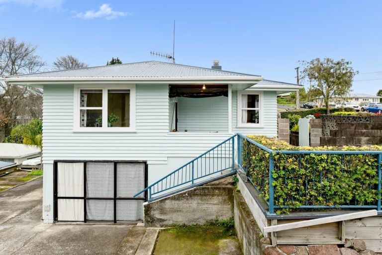 Photo of property in 22 Rawhiti Street, Greerton, Tauranga, 3112