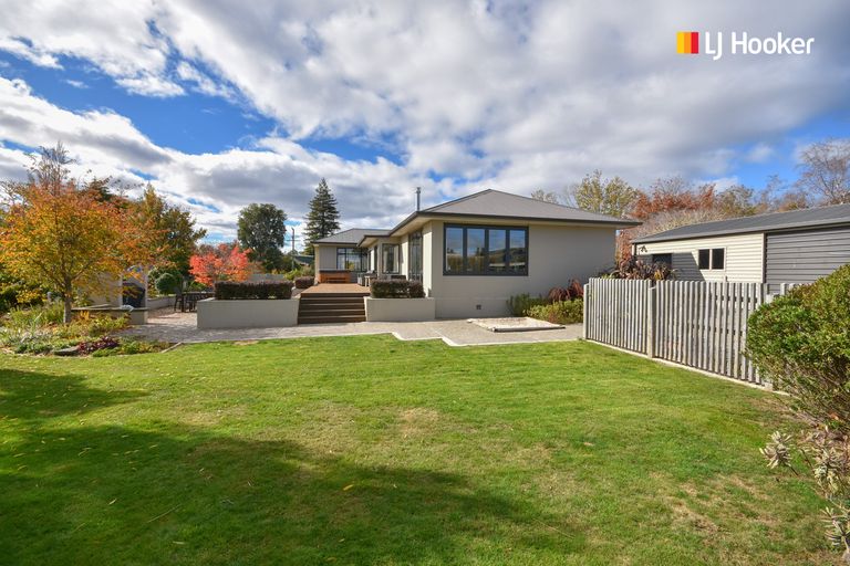Photo of property in 28 Riccarton Road East, East Taieri, Mosgiel, 9024