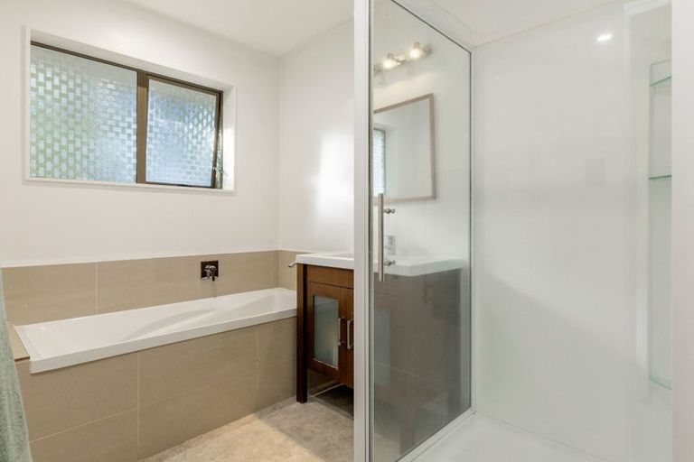 Photo of property in 54 Saint James Street, Richmond Heights, Taupo, 3330