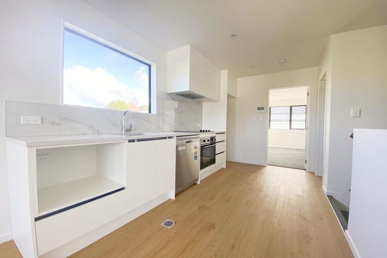 Photo of property in 9/49 Sunnyside Road, Sunnyvale, Auckland, 0612