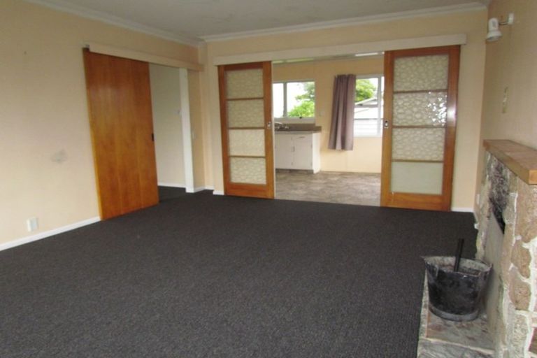 Photo of property in 11 Heather Street, Levin, 5510