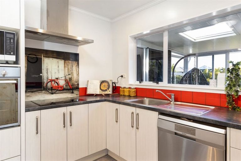 Photo of property in 8a Robalan Place, Redwoodtown, Blenheim, 7201