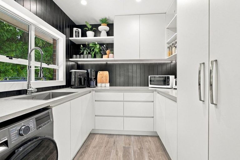Photo of property in 41 Seaview Road, Otumoetai, Tauranga, 3110