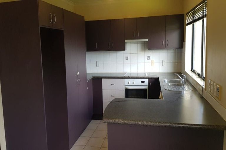 Photo of property in 26 Carisbrook Crescent, Papakura, 2110