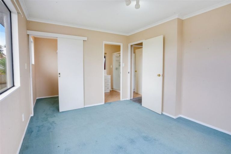 Photo of property in 16 Saints Court, Manurewa, Auckland, 2102