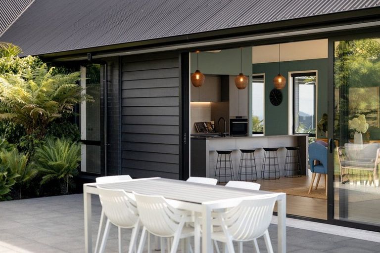 Photo of property in 1 Summerhill Drive, Papamoa, Te Puke, 3187