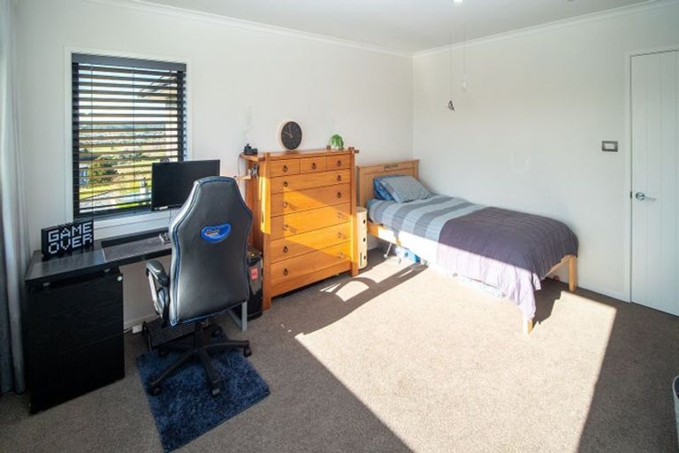 Photo of property in 64 Lakeview Lane, Mangawhai, 0573