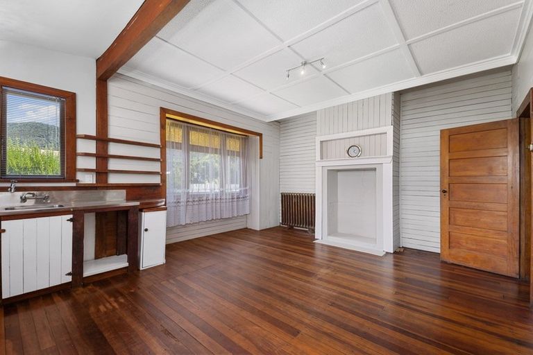 Photo of property in 36 Atutahi Street, Tokaanu, Turangi, 3381