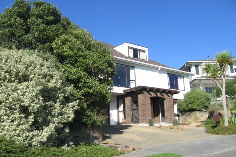 Photo of property in 79 Woodman Drive, Tawa, Wellington, 5028