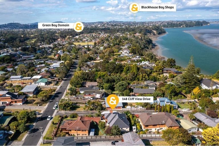 Photo of property in 148a Cliff View Drive, Green Bay, Auckland, 0604