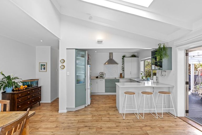 Photo of property in 26 Doment Crescent, Orewa, 0931