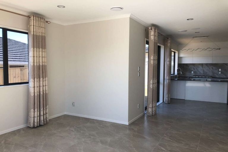 Photo of property in 55 Harriet Johnston Drive, Pokeno, 2402