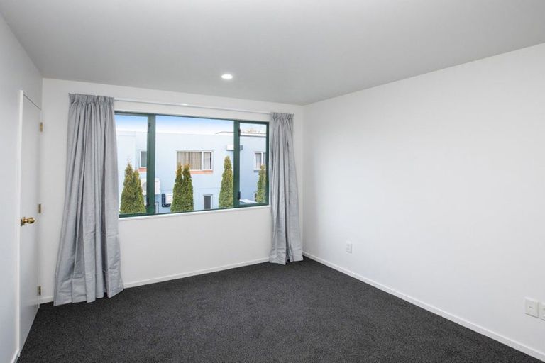 Photo of property in 68 Thackeray Place, Waltham, Christchurch, 8023
